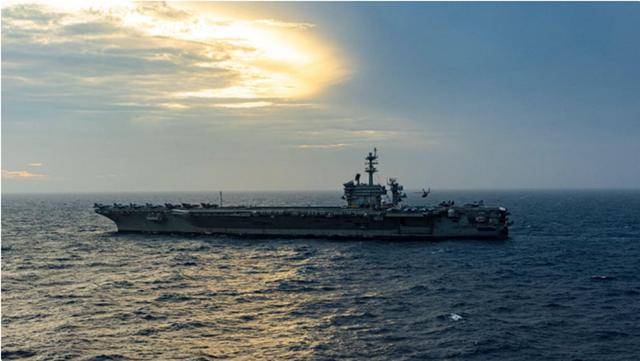 皇冠信用盘结算日_轰6K+歼16+054A合围皇冠信用盘结算日,美航母南海秒怂,毛主席战略今天仍适用