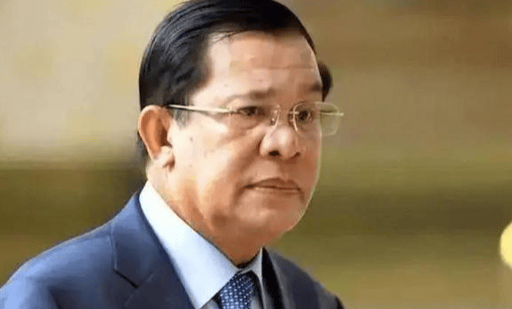 巴西足球联赛
_佩通坦也不是好欺负的巴西足球联赛
,双管齐下,强力反击洪森,事情不简单