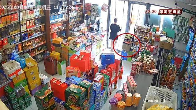 松本山雅vs万劳雷八户_济南一超市内发现遗落提包松本山雅vs万劳雷八户,里面竟有12万现金,谁的?