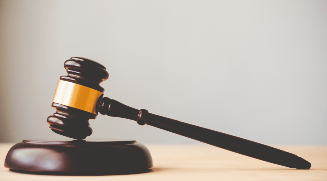 西班牙足协甲组联赛_月薪从7300元降至4300元!员工不服调岗被辞退西班牙足协甲组联赛,索赔21万元!法院判了→