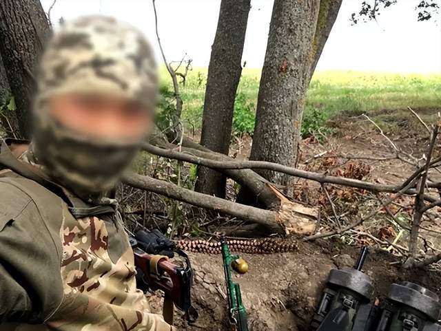 萨尔瓦多甲组联赛_离谱萨尔瓦多甲组联赛!俄罗斯把日本雇佣兵俘虏关笼子里游街示众?和中国有关系?