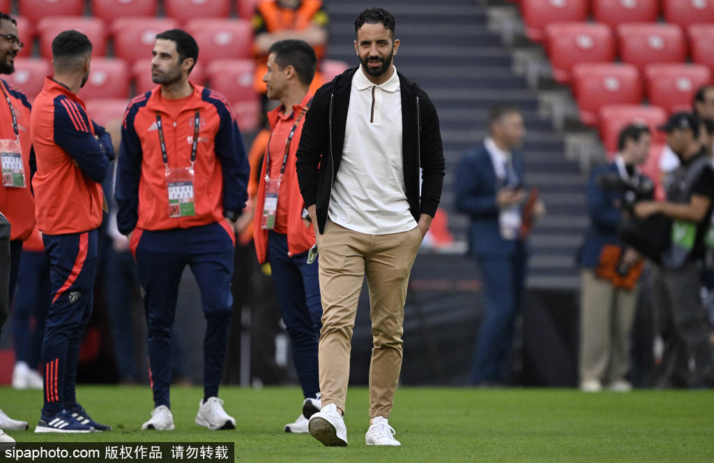 如何申请皇冠代理_鲁尼直言曼联困境：阿莫林上任后球队表现恶化如何申请皇冠代理，未来何去何从？