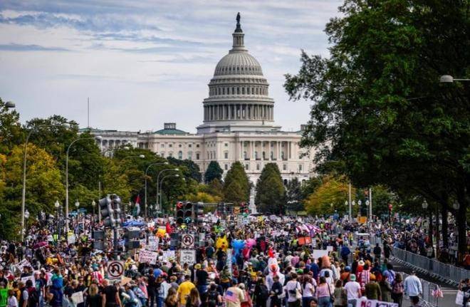 皇冠登一登二登三区别_这一局皇冠登一登二登三区别，中国赢得太漂亮了！2700余城揭竿而起，特朗普罕见认错，中国这一招美国根本顶不住