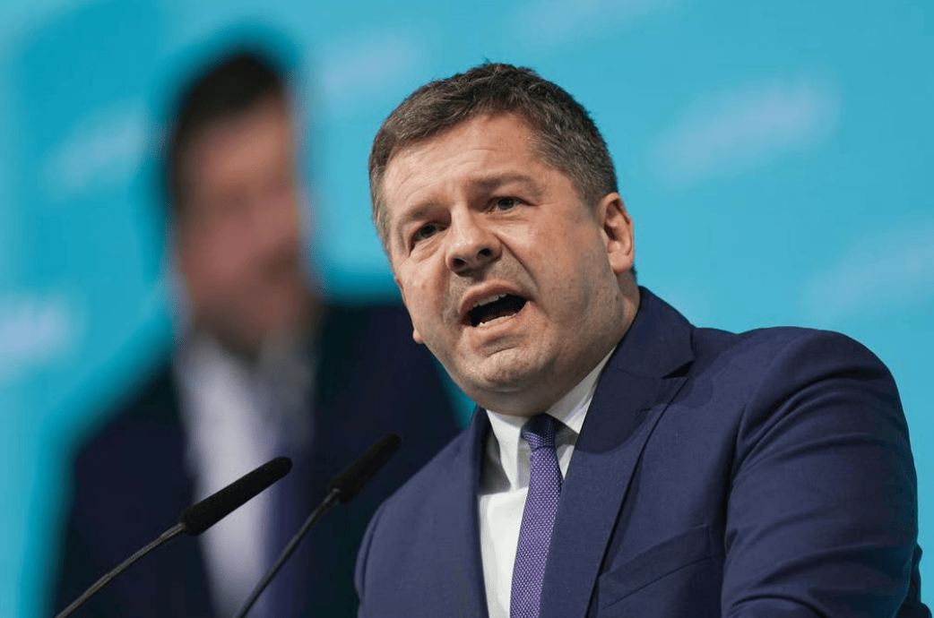 皇冠会员如何申请_德国经济部长：荷兰接管安世没有任何错皇冠会员如何申请，我认为这个决定非常明智