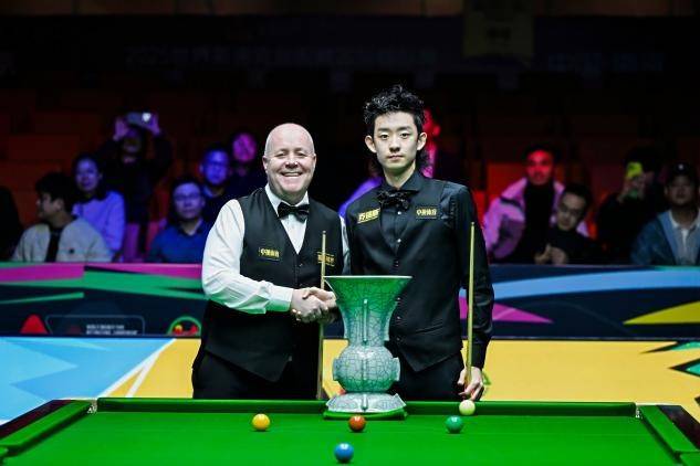 皇冠信用網如何开户
_斯诺克国锦赛新王加冕 中国小将吴宜泽南京登顶夺生涯首冠