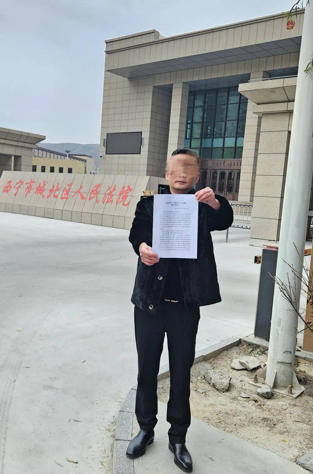 皇冠信用网代理注册
_母亲派出所里遭民警责骂皇冠信用网代理注册
,男子插话后被拖进女厕群殴:涉案民警获刑8个月,两名辅警缓刑