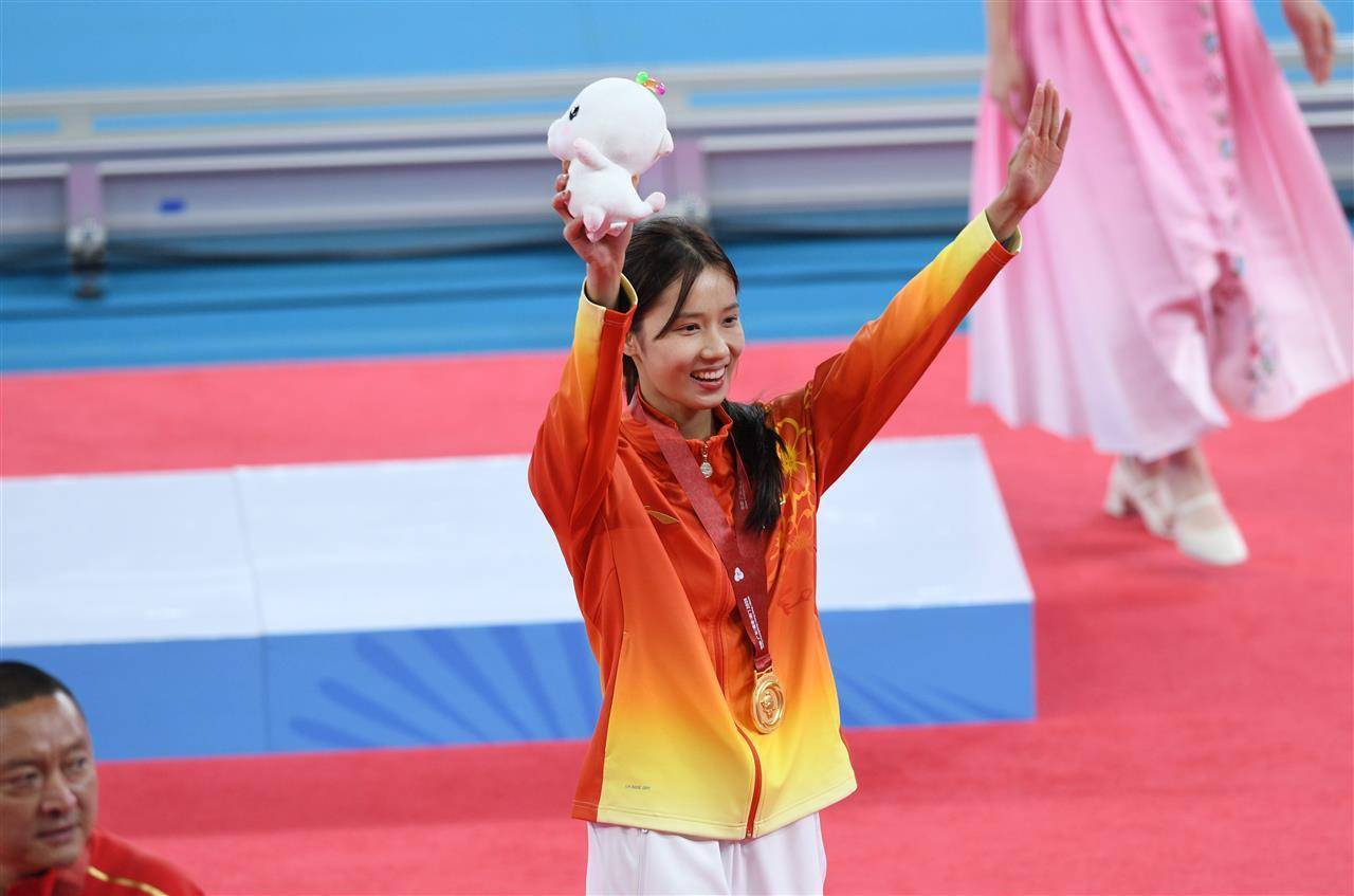 皇冠信用网如何申请
_清华学霸皇冠信用网如何申请
,一跃登顶!湖北选手邵雨琪摘得全运会女子跳高金牌