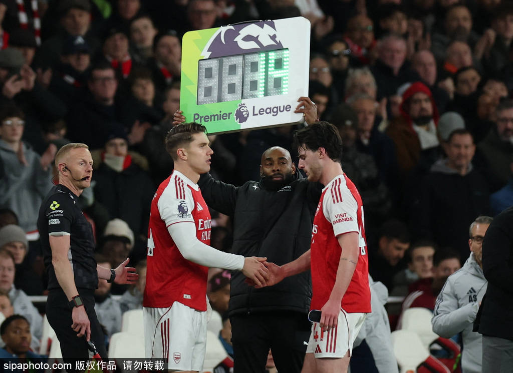 皇冠信用网会员开户_英超-梅里诺传射萨卡破门 赖斯伤退阿森纳2-0小蜜蜂5分领跑