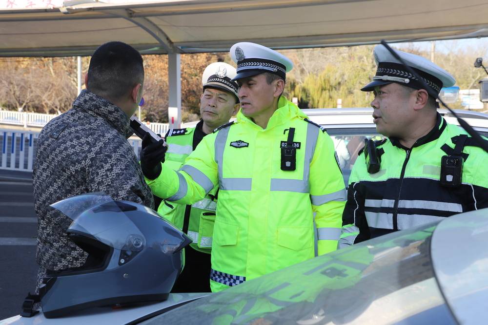 皇冠信用网会员开户
_淄博博山交警:喝没喝酒一测便知皇冠信用网会员开户
,何必自欺欺人