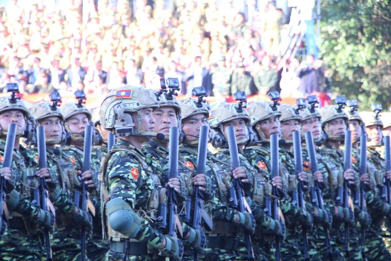 皇冠体育正网_火药桶一触即发皇冠体育正网，老挝上万大军深夜集结，会突然出兵泰柬冲突吗？