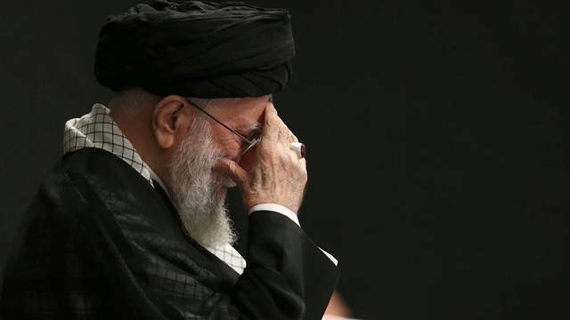 新2平台_“全面战争”警告：哈梅内伊能撑过2026年么新2平台？