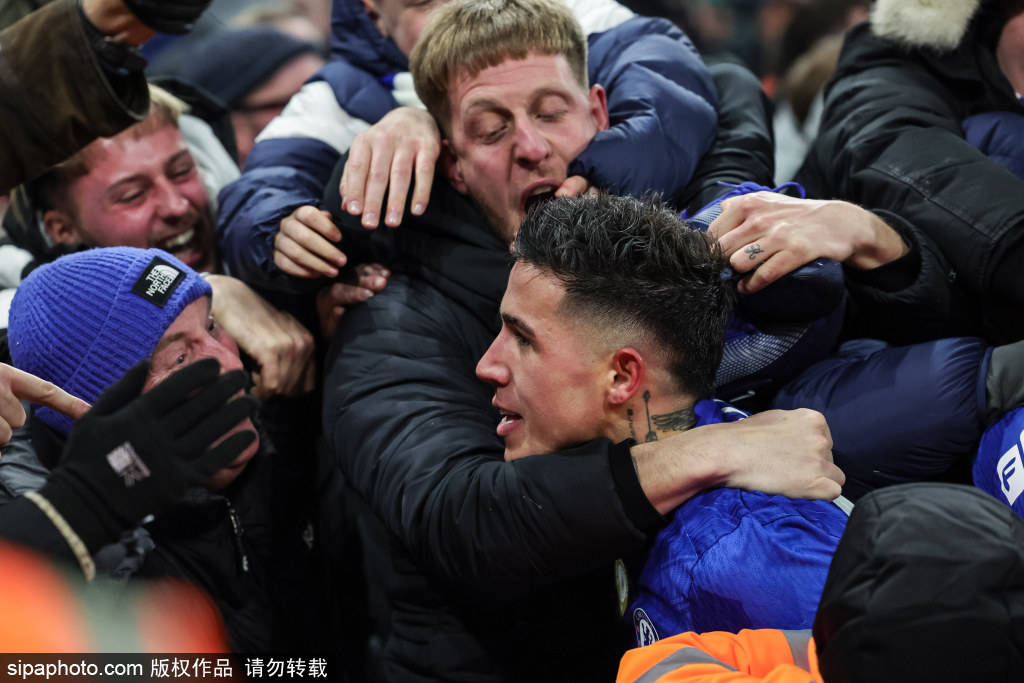 皇冠官网
_射术太强!塞梅尼奥首秀单刀破门皇冠官网
,本场5分钟内传射建功