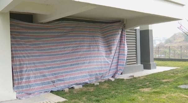 皇冠代理登3
_贵阳一小区停车场出现“暗门”皇冠代理登3
,打开后竟发现……业主:牵扯到33层楼住户的安全!